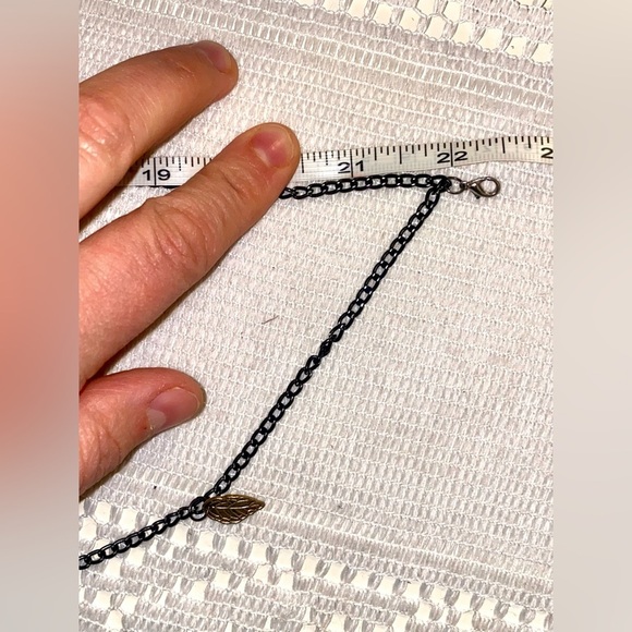 Elegant black chain necklace with some natural stones - Picture 4 of 4